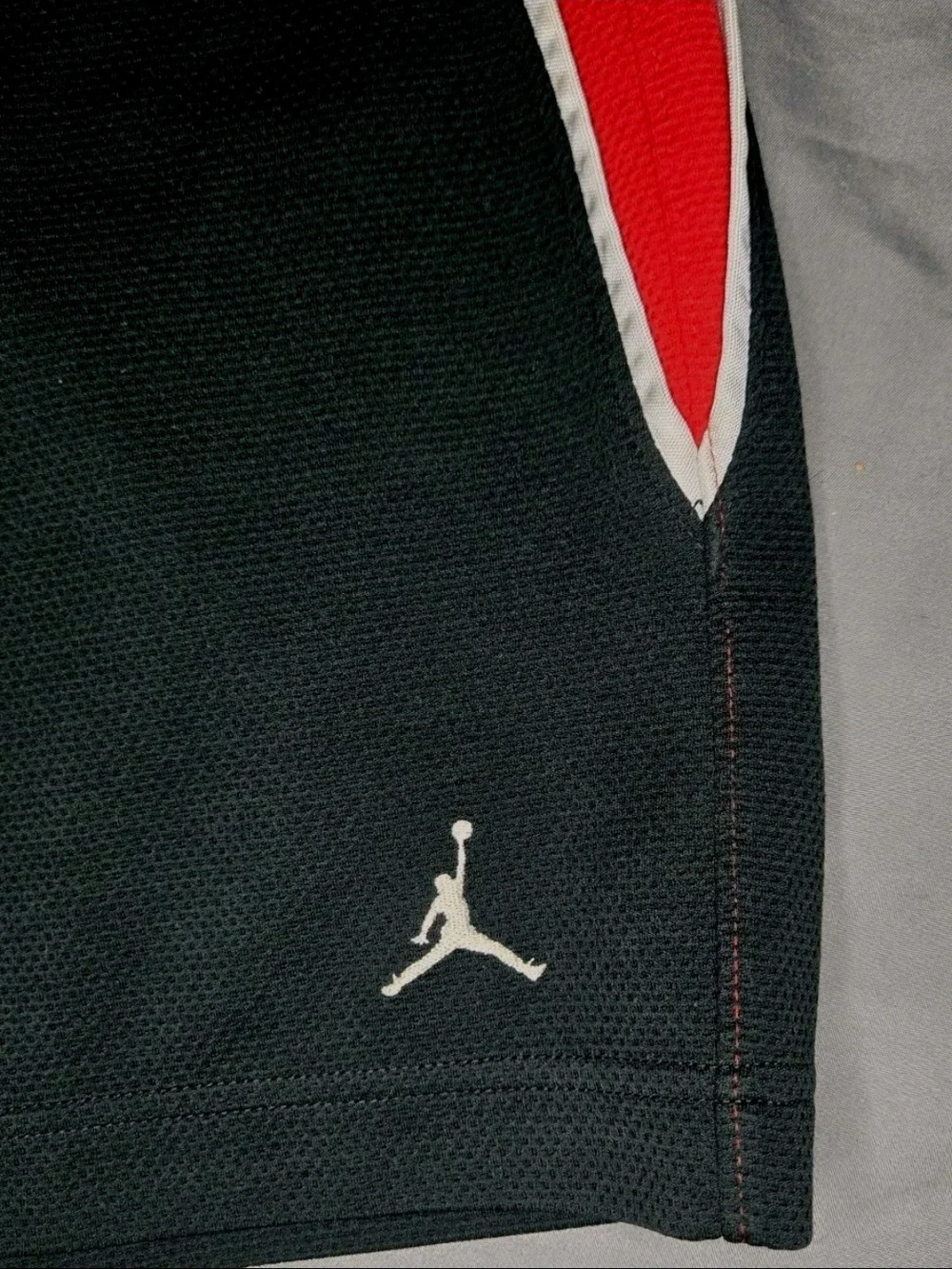 Vintage Air Jordan Jumpman Basketball Shorts Men's XL Black Red Mesh